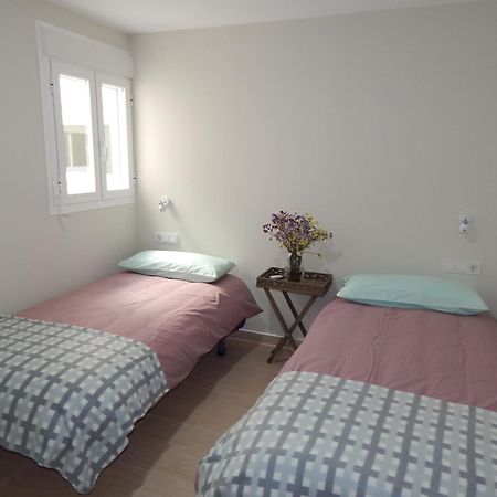 Apartamentos La Rosita Бенідорм Екстер'єр фото