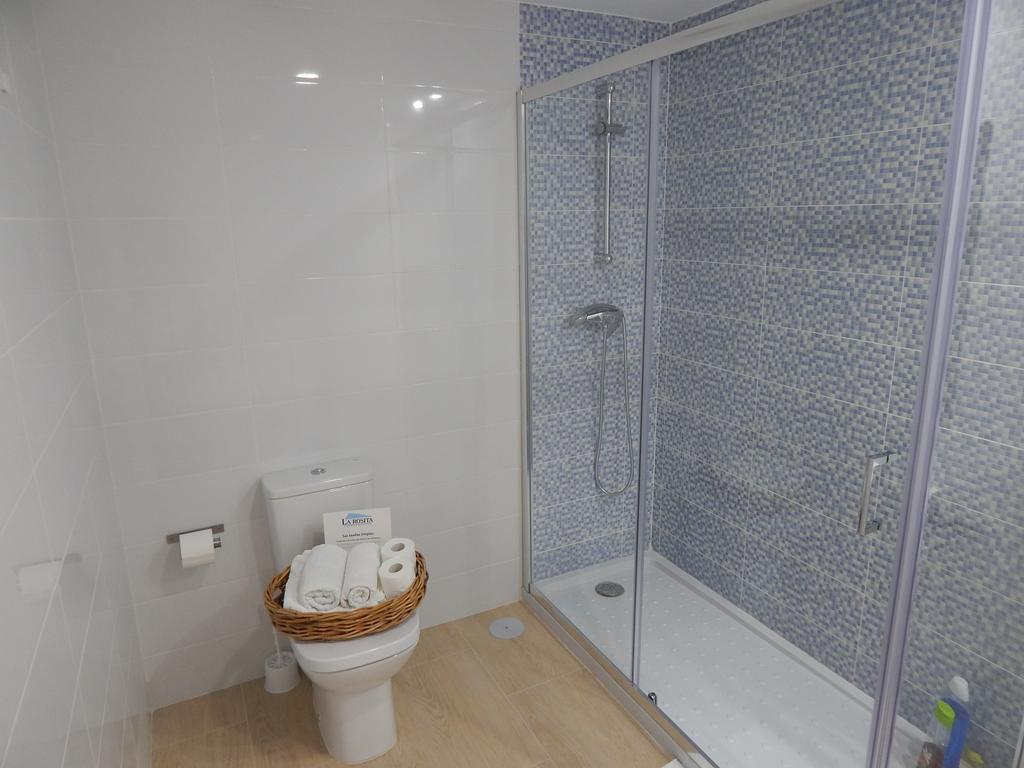 Apartamentos La Rosita Бенідорм Екстер'єр фото