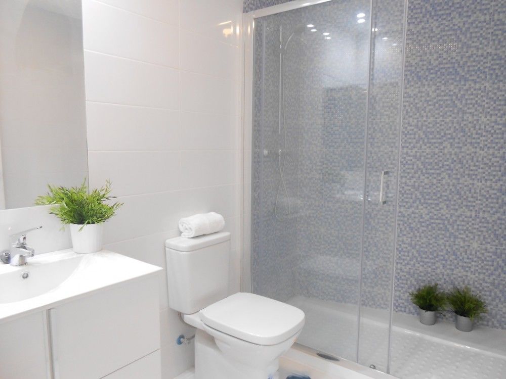 Apartamentos La Rosita Бенідорм Екстер'єр фото
